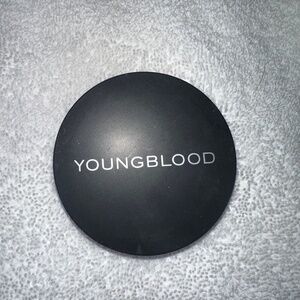 Youngblood mineral rice setting powder dark foundation‎